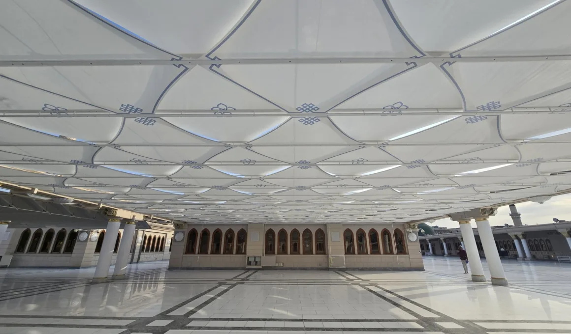 new shades prophet mosque madina nov 2025