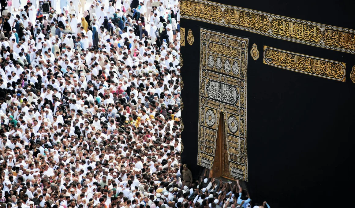 photo of people gathering near kaaba mecca saudi arabia