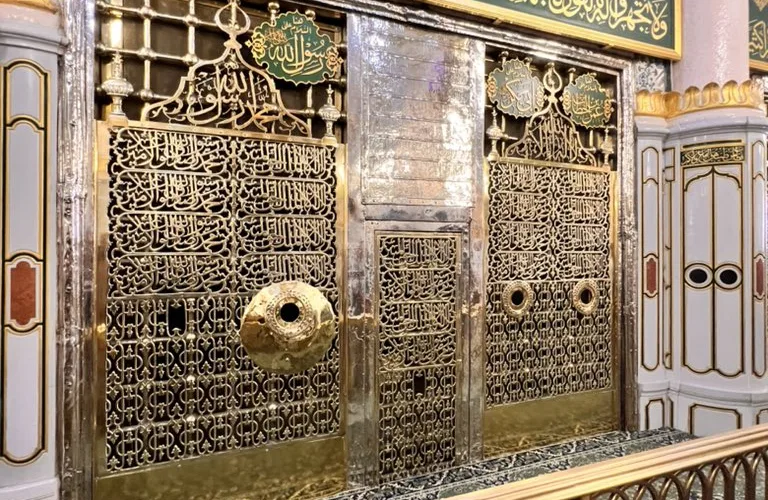 Prophet golden gate masjid an nabawi 2025