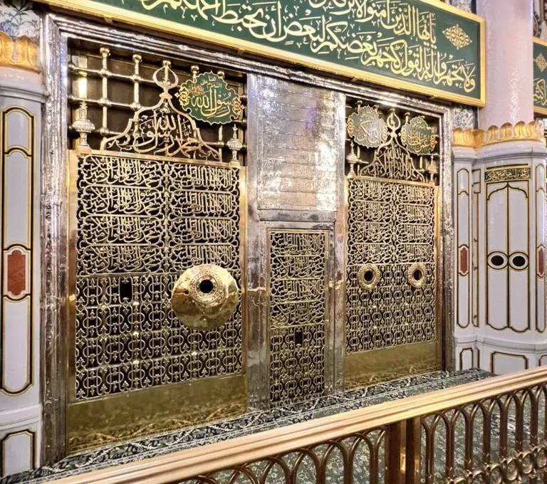 Prophet golden gate masjid an nabawi 2025