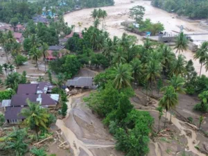 flash floods in Lubuk Min come down, Padang, West Sumatra