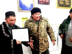 kara kungoy naryn imam gift umrah Kyrgyzstan