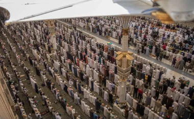 32 Million Worshippers and Umrah Performers Visited Two Holy Mosques in First 10 Days of Ramadan 2026
