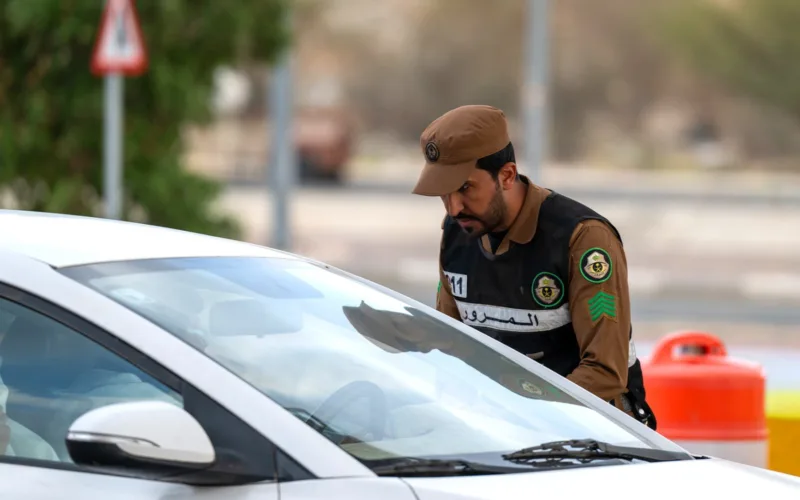 Hajj 2026 Performing Hajj Without Permit May Lead to 100000 SAR Fine