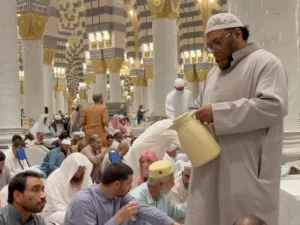 Mohammed Ali Abdul Rahman Al-Sindi Pakistani family masjid an nabawi serving coffee