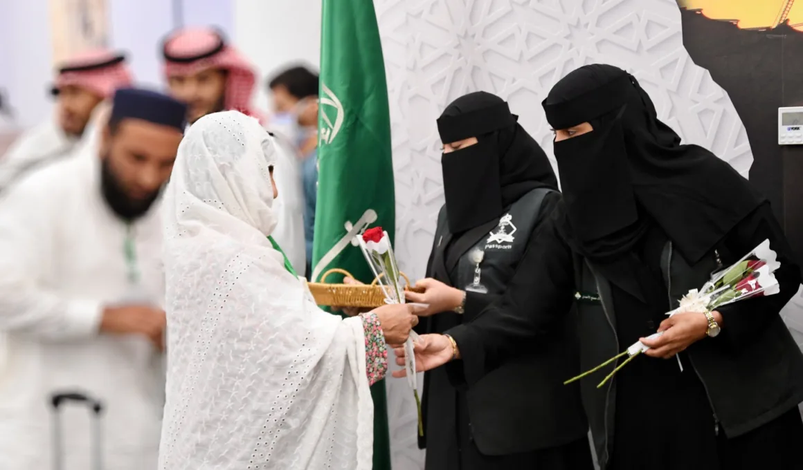 first hajj pilgrims arrived 2026 april 18