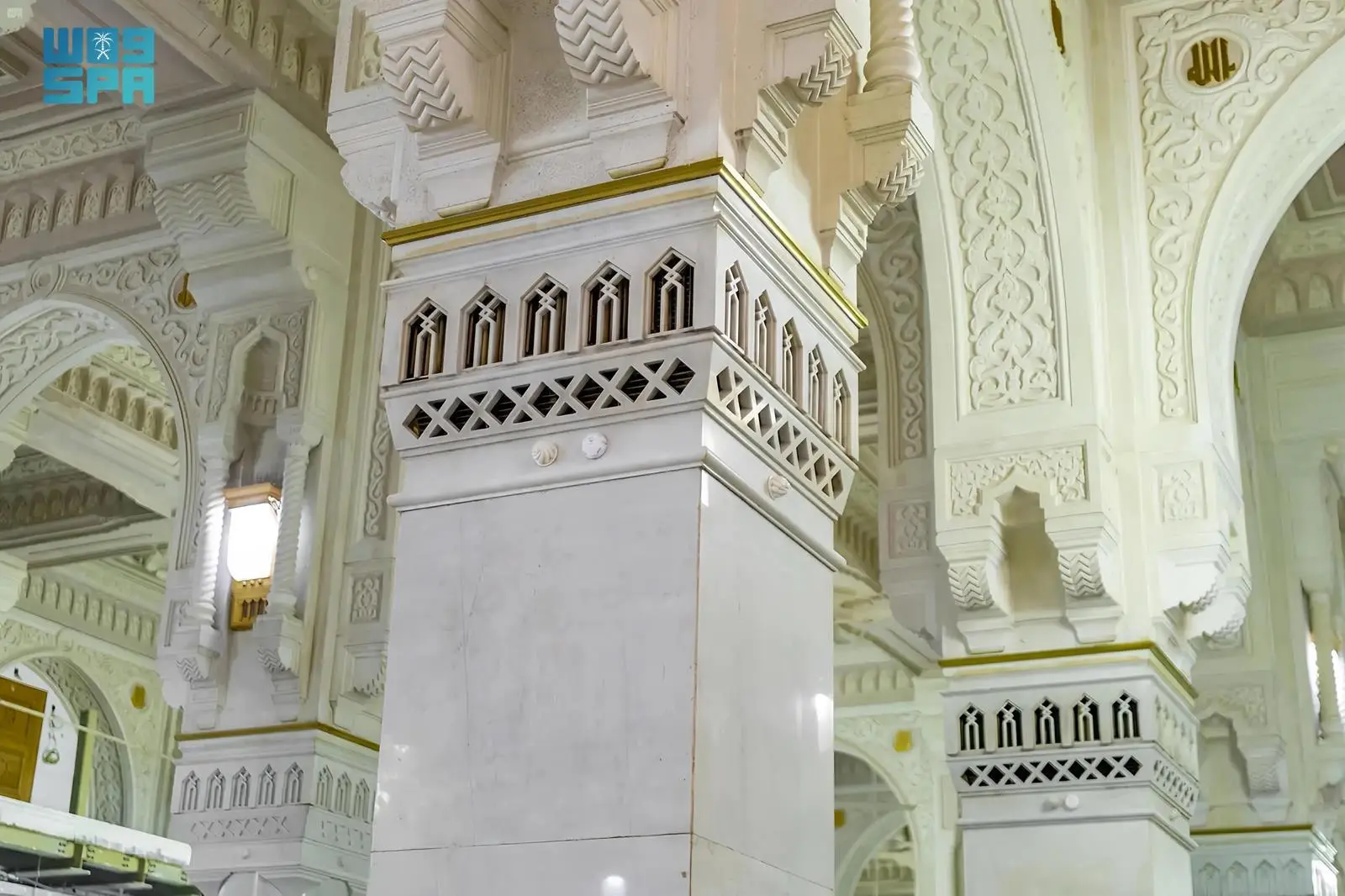 Internal air conditioning at Masjid al Haram