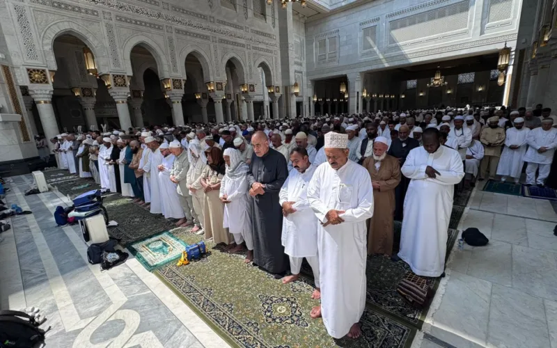 Saudi Arabia Cuts Gap Between Prayer Times for Hajj 2026 Pilgrims