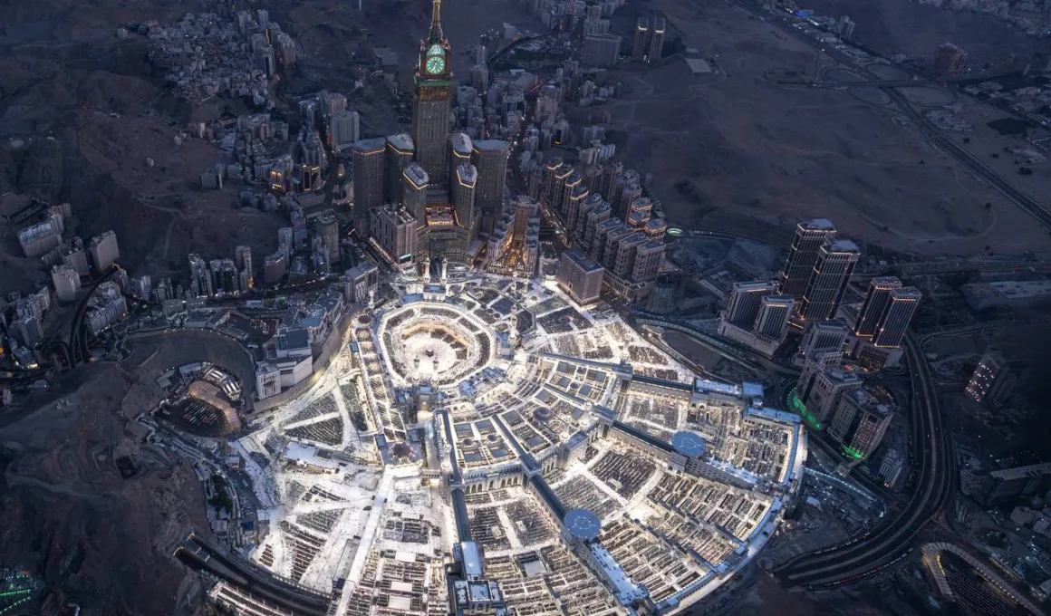 Muslims Can Now Own Property in Makkah and Madinah