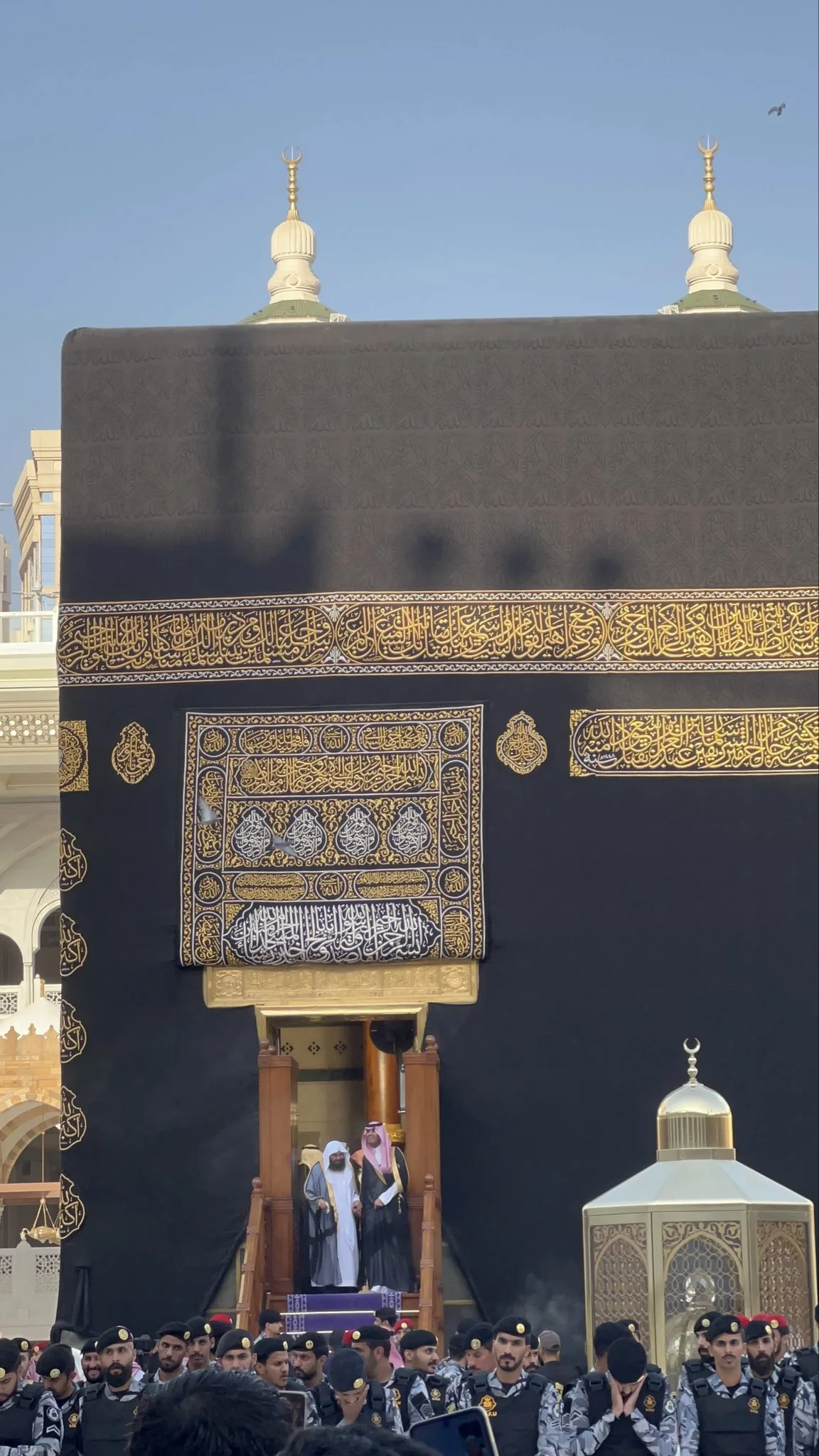 sheikh sudais coming out of kaaba 2026