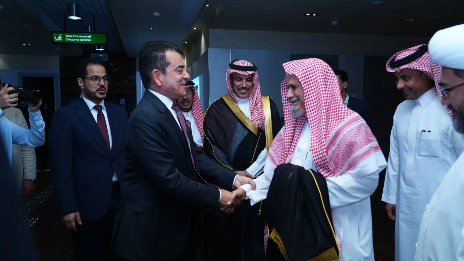 Sheikh Saleh bin Humaid Received for International Islamic Forum