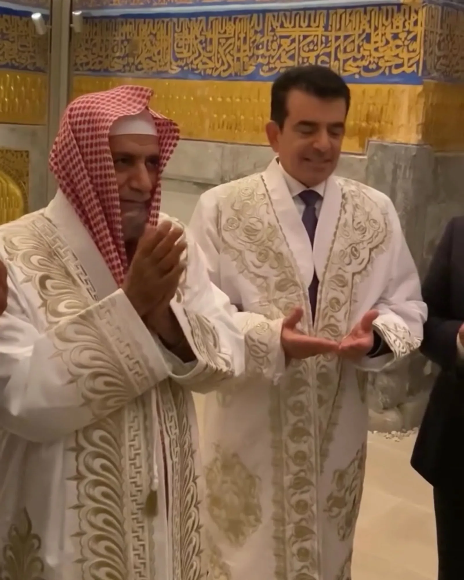 Sheikh Salih ibn Humaid wearing a traditional Chapan Robe