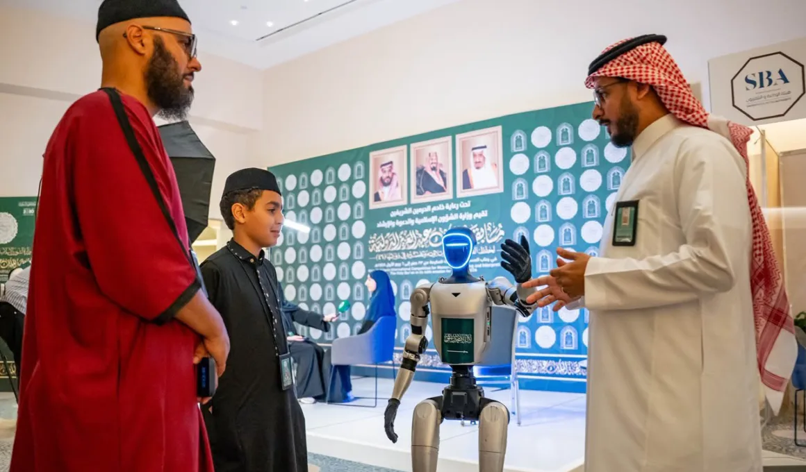 Makkah Deploys AI Robots at 46th Quran Competition