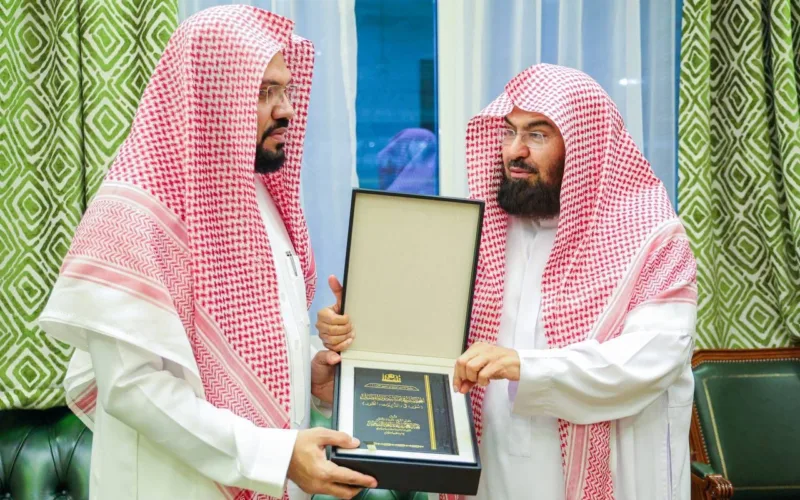 appointment of sheikh ahmad hudhaify as assistant at Prophets mosque image 2