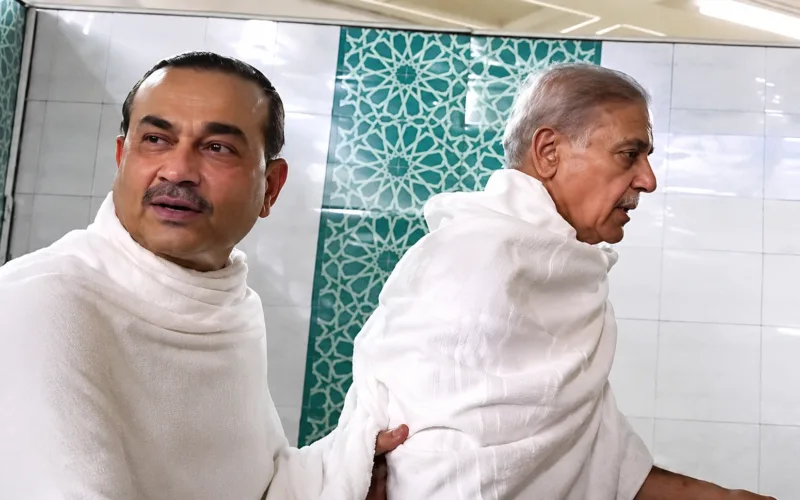 shahbaz sharif and asim munir entering kaaba 7 august 2026