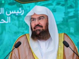 Al Sudais Condemns Attacks Targeting Sacred Sites in Makkah