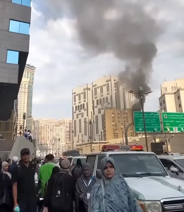 Makkah Grand mosque near fire 8 sept 2026