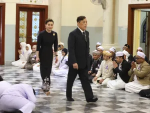 Thai King and Queen Attend National Quran Recitation Competition in Pattani