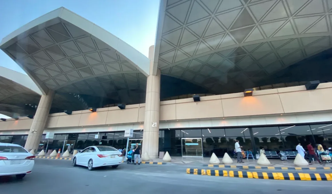 Umrah Pilgrims Among 12 Killed in Riyadh Airport Missile Strike